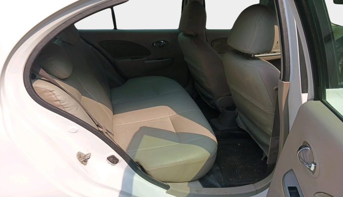 2013 Nissan Micra XV CVT, Petrol, Automatic, 80,527 km, interior