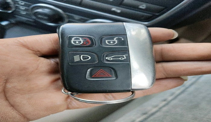 2013 Landrover Freelander 2 TD4 SE, Diesel, Automatic, 1,22,307 km, interior