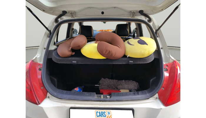 2015 Maruti Swift VXI, Petrol, Manual, 43,168 km, exterior