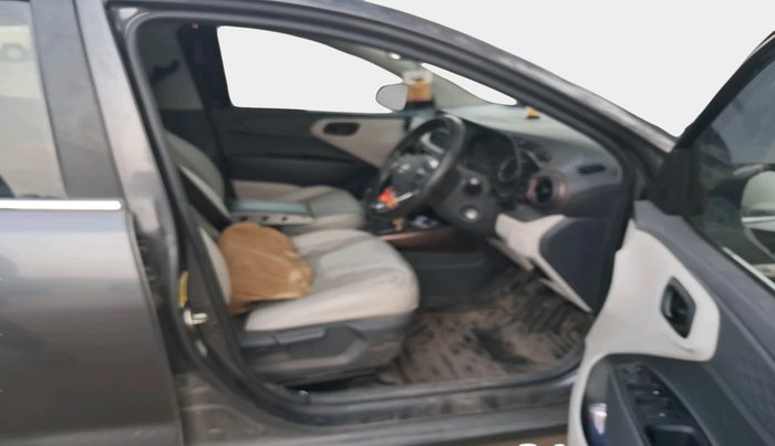 2021 Hyundai AURA S 1.2 CNG, Petrol, Manual, 1,21,054 km, interior