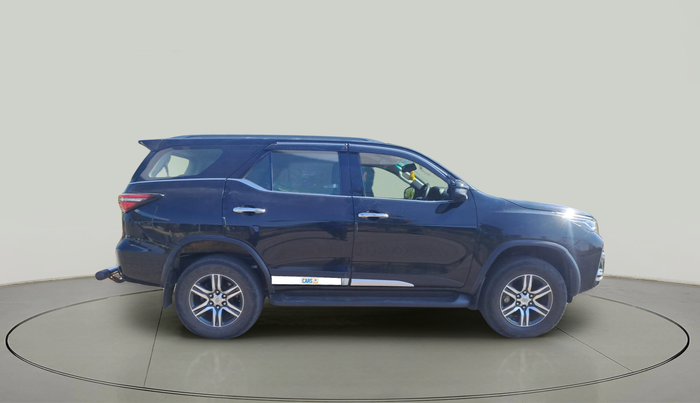 2024 Toyota Fortuner 4X2 MT 2.8 DIESEL, Diesel, Manual, 40,202 km, exterior