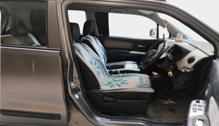 2013 Maruti Wagon R 1.0 VXI, Petrol, Manual, 42,125 km, interior