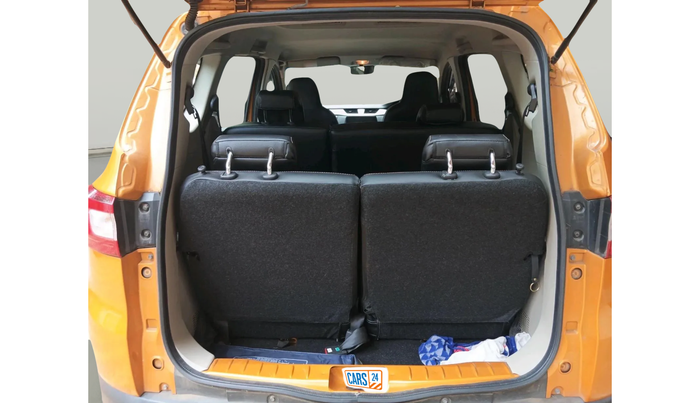 2022 Renault TRIBER RXZ, Petrol, Manual, 29,516 km, exterior