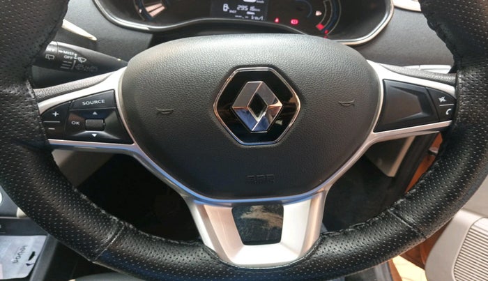 2022 Renault TRIBER RXZ, Petrol, Manual, 29,516 km, interior