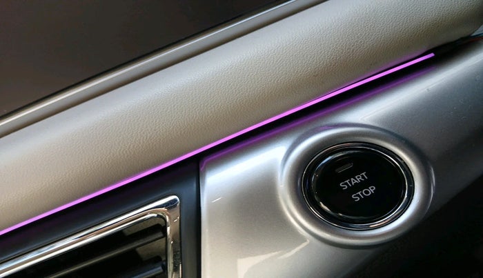 2025 Mahindra XUV700 AX 7 LUXURY P AT 7 STR, Petrol, Automatic, 10,190 km, interior