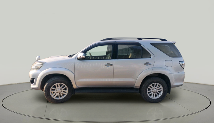 2013 Toyota Fortuner 3.0 4X4 MT, Diesel, Manual, 1,65,581 km, exterior