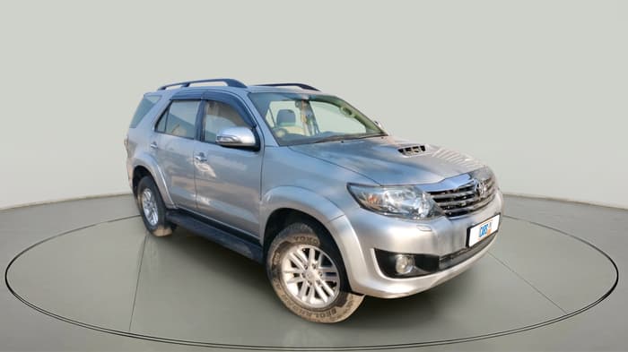 2013 Toyota Fortuner 3.0 4X4 MT, Diesel, Manual, 1,65,581 km, exterior
