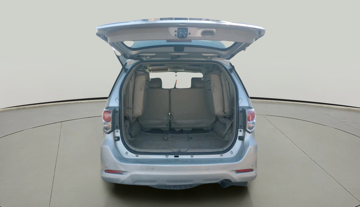 2013 Toyota Fortuner 3.0 4X4 MT, Diesel, Manual, 1,65,581 km, exterior