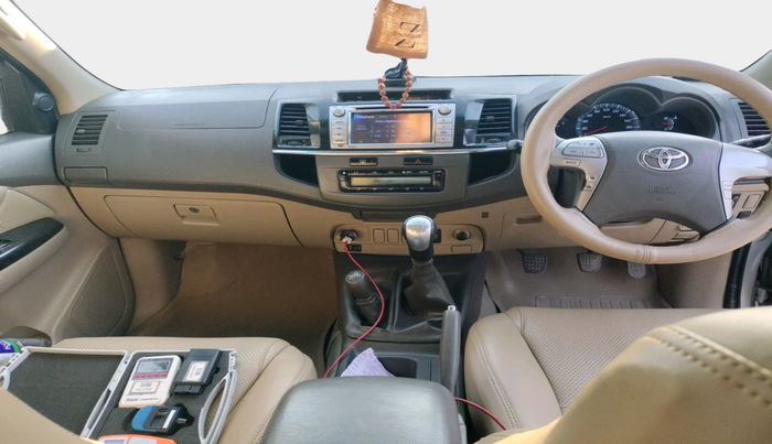 2013 Toyota Fortuner 3.0 4X4 MT, Diesel, Manual, 1,65,581 km, interior