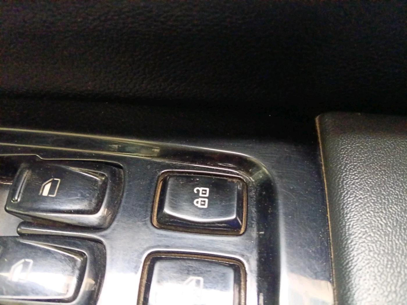 2021 Mahindra XUV700 AX 7 LUXURY D AT 7 STR, Diesel, Automatic, 80,192 km, interior