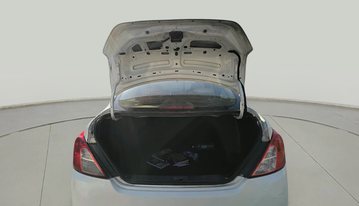 2015 Nissan Sunny XV DIESEL, Diesel, Manual, 2,50,353 km, exterior