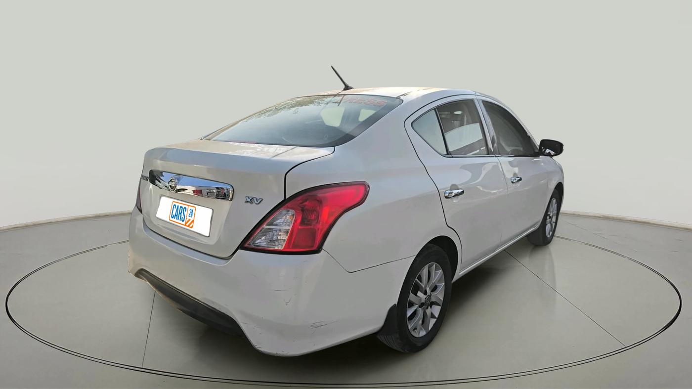 2015 Nissan Sunny XV DIESEL, Diesel, Manual, 2,50,353 km, exterior