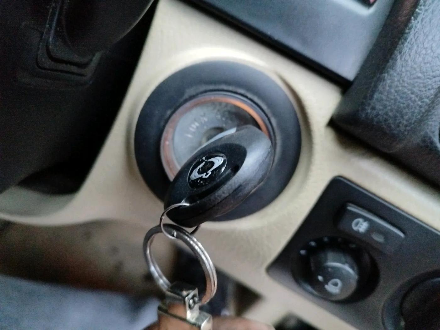 2014 Ssangyong Rexton RX 6, Diesel, Manual, 1,10,426 km, interior