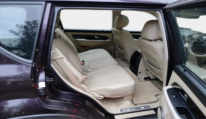 2014 Ssangyong Rexton RX 6, Diesel, Manual, 1,10,426 km, interior