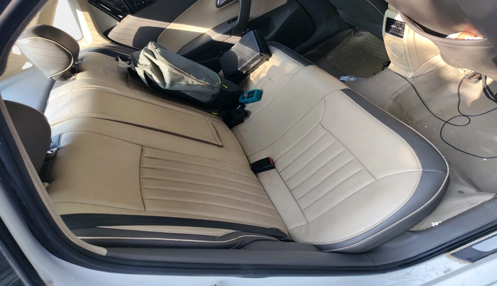 2012 Volkswagen Vento TRENDLINE 1.6, Petrol, Manual, 87,345 km, interior