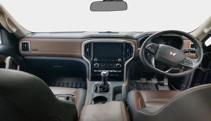 2024 Mahindra SCORPIO-N Z8 PETROL MT 7 STR, Petrol, Manual, 5,169 km, interior