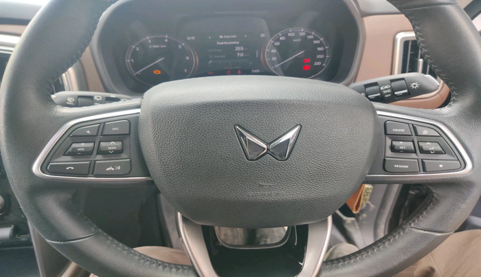 2024 Mahindra SCORPIO-N Z8 PETROL MT 7 STR, Petrol, Manual, 5,169 km, interior