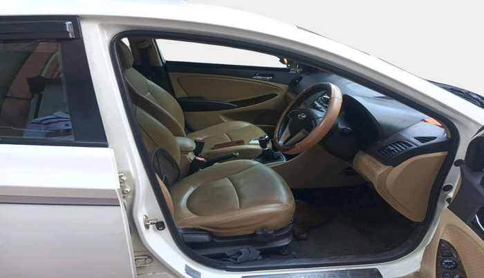 2011 Hyundai Verna FLUIDIC 1.6 VTVT SX OPT, Petrol, Manual, 69,961 km, interior