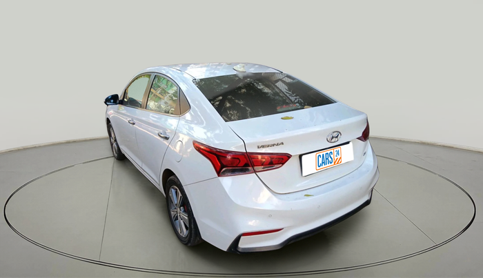 2018 Hyundai Verna 1.6 SX (O) CRDI MT, Diesel, Manual, 99,199 km, exterior