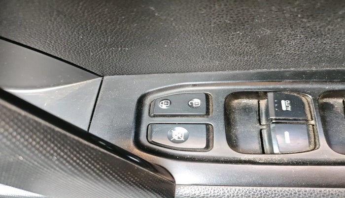 2016 Hyundai Creta SX PLUS 1.6 PETROL, Petrol, Manual, 58,566 km, interior