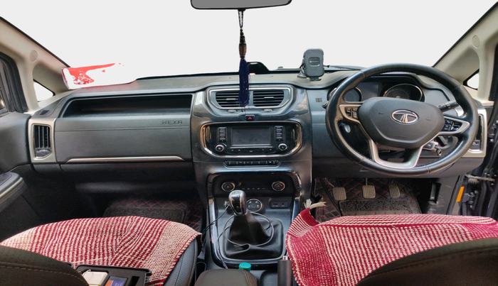 2017 Tata Hexa XT 4X2 7 STR, Diesel, Manual, 1,48,951 km, interior