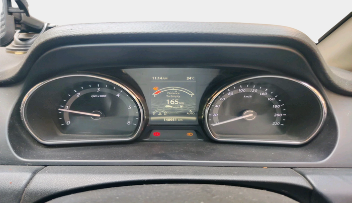 2017 Tata Hexa XT 4X2 7 STR, Diesel, Manual, 1,48,951 km, interior