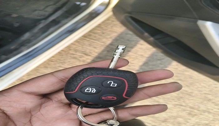 2011 Ford Figo TITANIUM 1.4 DIESEL, Diesel, Manual, 68,101 km, interior