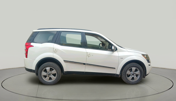 2012 Mahindra XUV500 W8, Diesel, Manual, 2,14,193 km, exterior