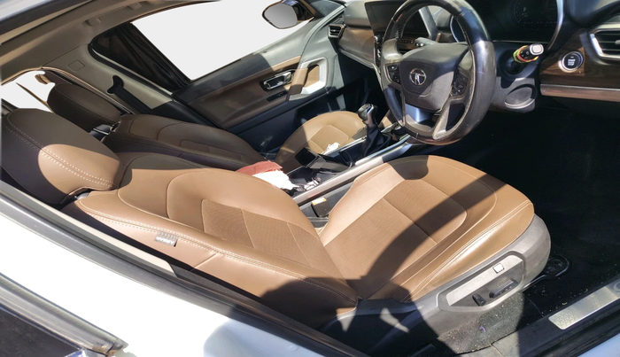 2022 Tata Harrier XZA PLUS 2.0L, Diesel, Automatic, 81,072 km, interior