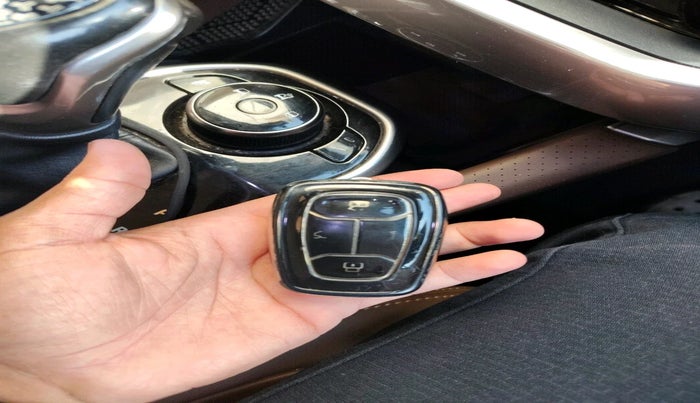 2022 Tata Harrier XZA PLUS 2.0L, Diesel, Automatic, 81,072 km, interior