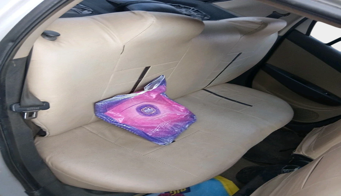 2013 Hyundai i20 MAGNA 1.2, Petrol, Manual, 1,44,670 km, interior