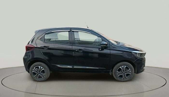 2022 Tata Tiago XT CNG, Petrol, Manual, 55,995 km, exterior