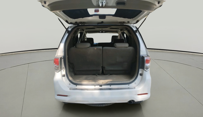 2014 Toyota Fortuner 3.0 4X2 AT, Diesel, Automatic, 2,10,915 km, exterior