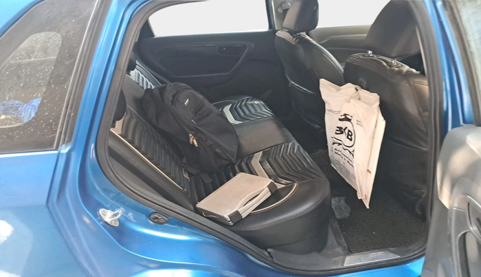 2017 Maruti Vitara Brezza VDI (O), Diesel, Manual, 1,21,061 km, interior