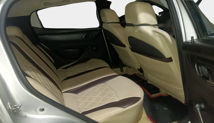 2017 Renault Kwid RXT 1.0, Petrol, Manual, 43,042 km, interior