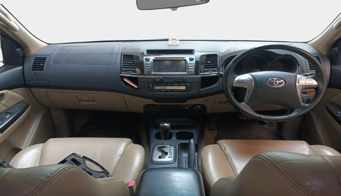 2015 Toyota Fortuner 3.0 4X2 AT, Diesel, Automatic, 1,73,127 km, interior