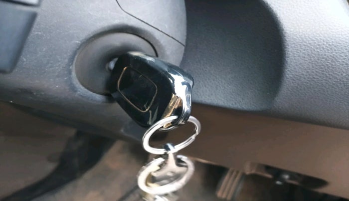 2016 Renault Duster 110 PS RXZ 4X2 AMT DIESEL, Diesel, Automatic, 1,28,049 km, interior