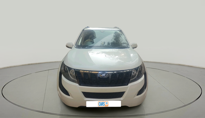 2017 Mahindra XUV500 W4, Diesel, Manual, 1,08,618 km, exterior