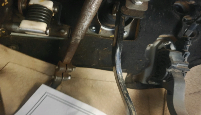 2017 Mahindra XUV500 W4, Diesel, Manual, 1,08,618 km, interior