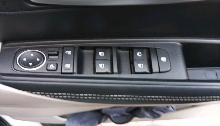 2023 KIA SONET HTX 1.5D IMT, Diesel, Manual, 12,743 km, interior