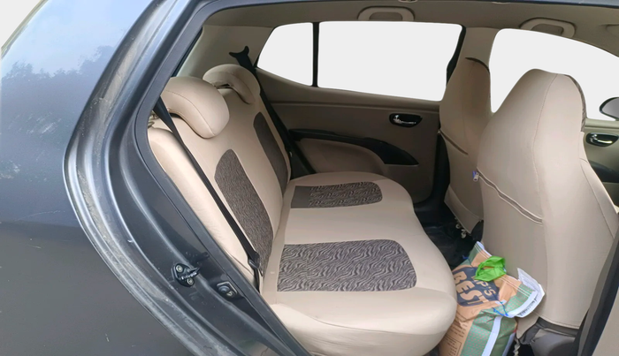 2012 Hyundai i10 SPORTZ 1.2, Petrol, Manual, 68,083 km, interior