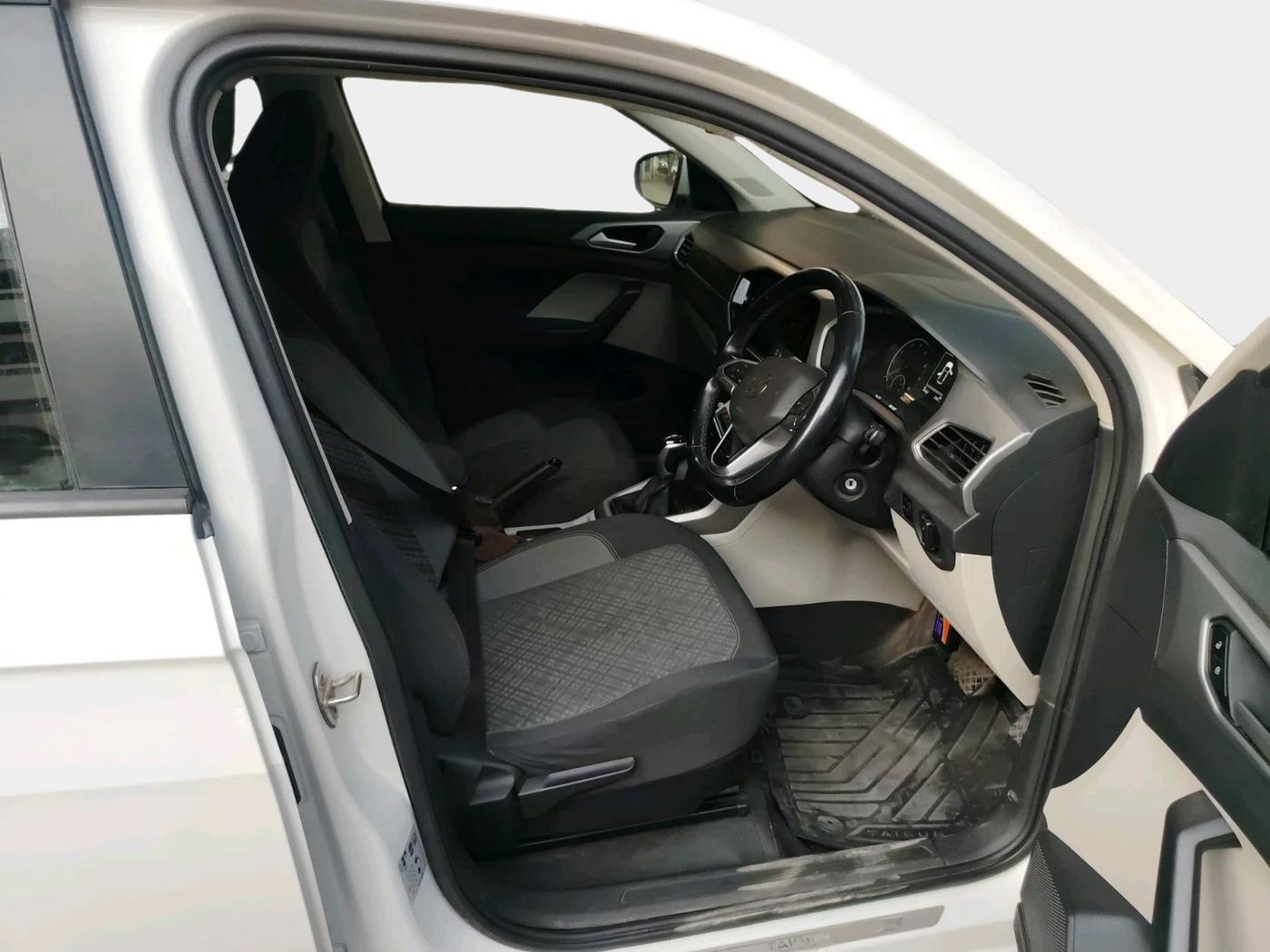 2022 Volkswagen TAIGUN HIGHLINE 1.0 TSI AT, Petrol, Automatic, 40,562 km, interior