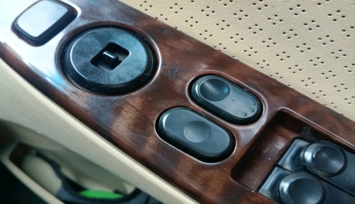 2012 Hyundai Verna FLUIDIC 1.6 VTVT SX AT, Petrol, Automatic, 66,945 km, interior