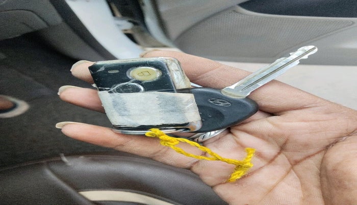 2011 Hyundai i10 ERA 1.1, Petrol, Manual, 1,90,496 km, interior