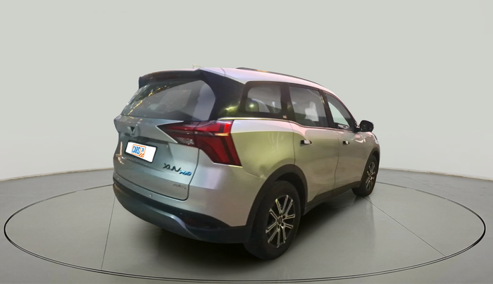 2022 Mahindra XUV700 AX 7 LUXURY D AT 7 STR, Diesel, Automatic, 78,815 km, exterior