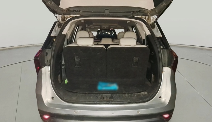 2022 Mahindra XUV700 AX 7 LUXURY D AT 7 STR, Diesel, Automatic, 78,815 km, exterior