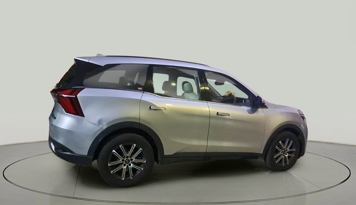 2022 Mahindra XUV700 AX 7 LUXURY D AT 7 STR, Diesel, Automatic, 78,815 km, exterior