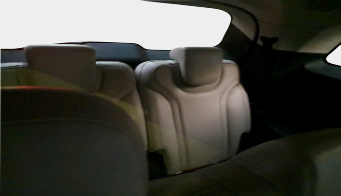 2022 Mahindra XUV700 AX 7 LUXURY D AT 7 STR, Diesel, Automatic, 78,815 km, interior