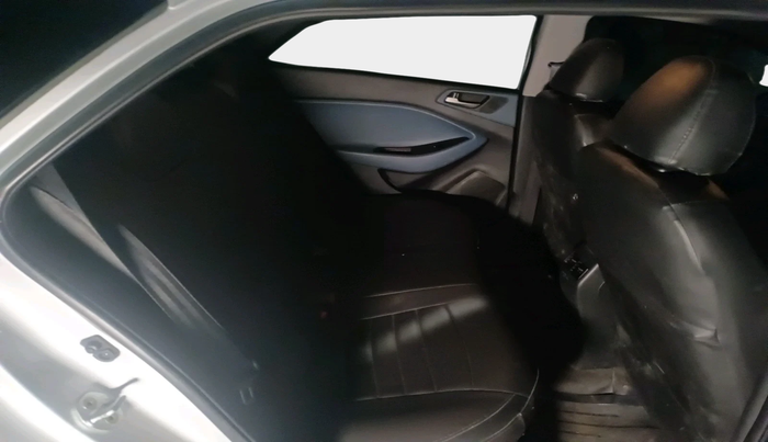 2016 Hyundai i20 Active 1.2 S, Petrol, Manual, 80,030 km, interior