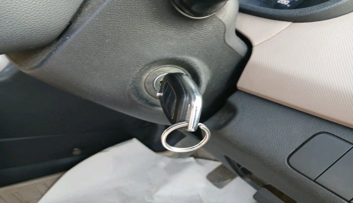 2016 Hyundai Xcent S 1.2, Petrol, Manual, 1,07,850 km, interior